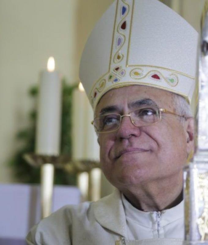 Der Bischof von Córdoba lädt uns ein, hoffnungsvoll in den Himmel zu blicken, „der unsere Heimat ist“.