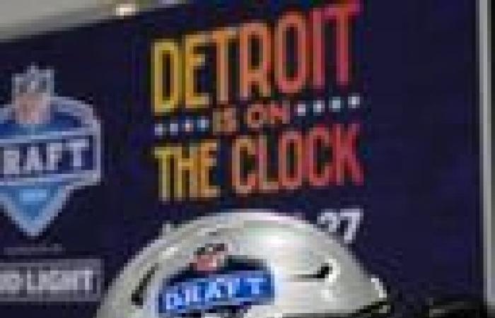NFL Draft 2024 Trade Tracker: Verfolgen Sie alle Pick-Swaps und Spielerbewegungen an Tag 3