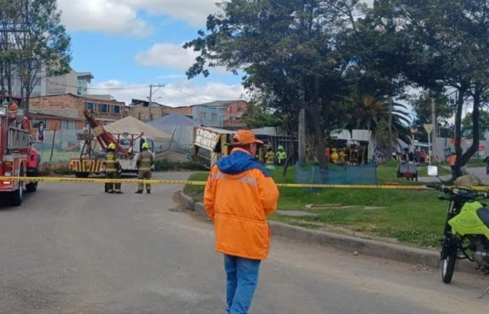 LIVE | Ein am 1. Mai auf der Carrera 68 umgekippter Sattelzug beeinträchtigt die Mobilität in Bogotá
