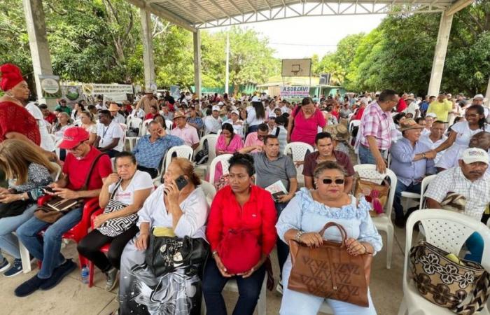 Petro-Regierung bekräftigt bei Versammlung in La Guajira ihr Engagement für eine Agrarreform