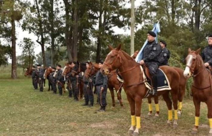 Emotionaler Ruhestand von 8 Pferden aus dem URI-Kavalleriekorps in Santa Fe