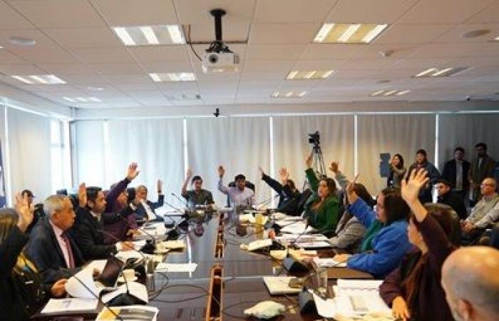 Die Regierung von Tarapacá wird Ressourcen für den Bau von 1.320 Häusern in Iquique, Alto Hospicio und Pozo Almonte bereitstellen, die zehn Tarapacá-Komitees zugute kommen