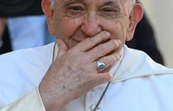 Der Papst: Lassen Sie uns von Komikern lernen, mit einem Lächeln Gelassenheit zu verbreiten