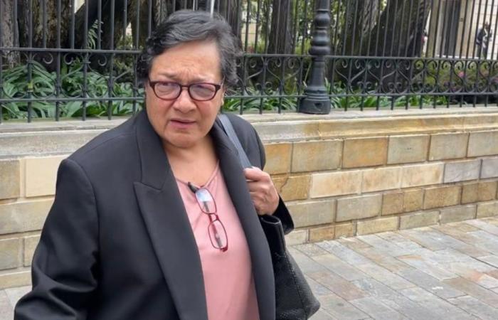 Amelia Pérez erscheint erneut mit einer schwerwiegenden Beschwerde und sagt, dass eine „Gruppe außerhalb des Gesetzes“ angeordnet habe, dass sie „keine Staatsanwältin werden dürfe“.