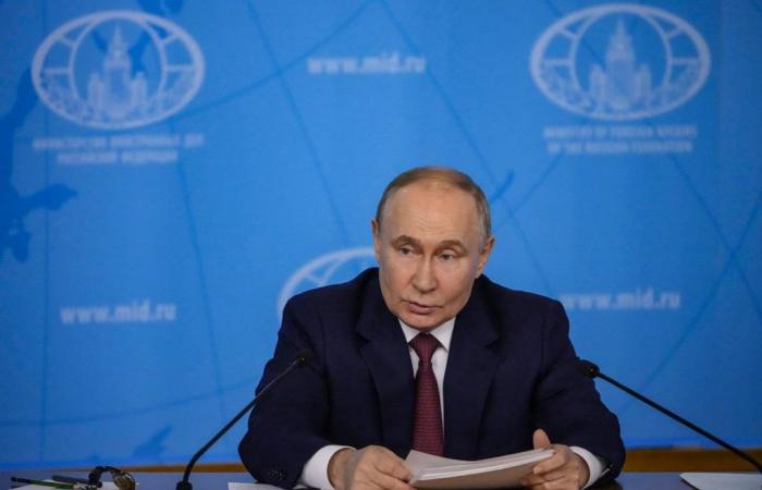 Putin wird einen Waffenstillstand anordnen, wenn die Ukraine ihre Truppen abzieht und aus der NATO austritt