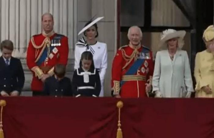 Der Ausgang zum Balkon der britischen Königsfamilie