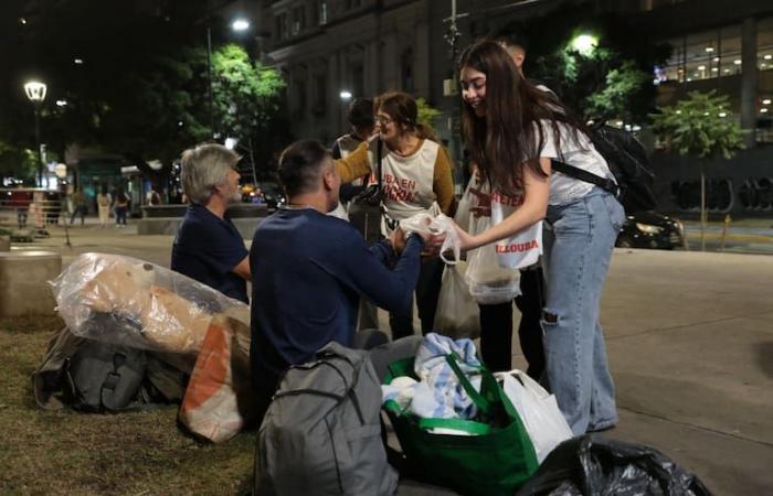 Die UBA-Gemeinschaft verteilte mehr als 360.000 Mahlzeiten an Obdachlose