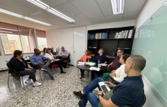 Einrichtung des ersten Telearbeitsausschusses im Büro des Bürgermeisters von Santiago de Cali – Intranet – Büro des Bürgermeisters von Santiago de Cali