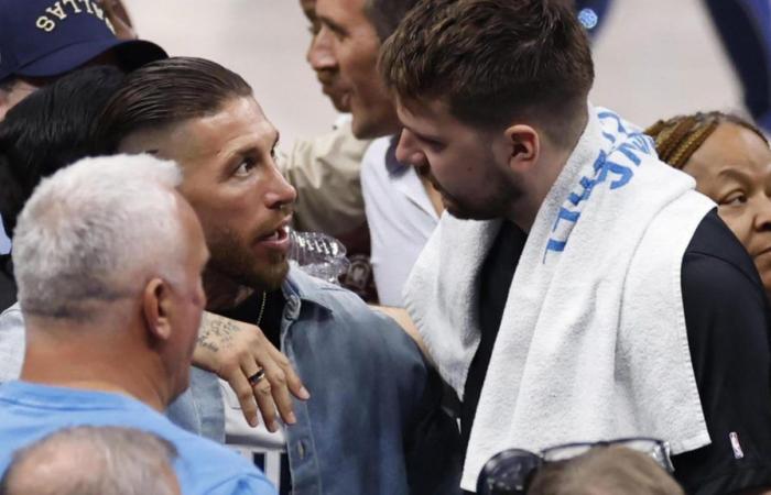 Sergio Ramos lässt sich zwei Tattoos auf den Kopf tätowieren, die sich auf Real Madrid und die Nationalmannschaft beziehen
