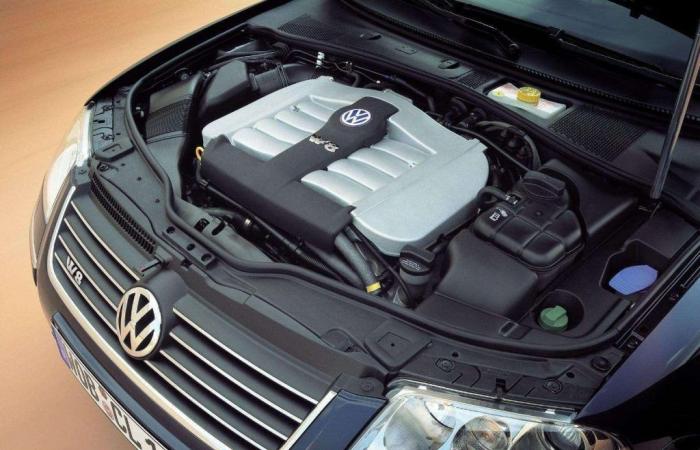 Der exotische 8-Zylinder, heute zum Schnäppchenpreis, mit dem Volkswagen es geschafft hat, die Premium-Modelle herauszufordern