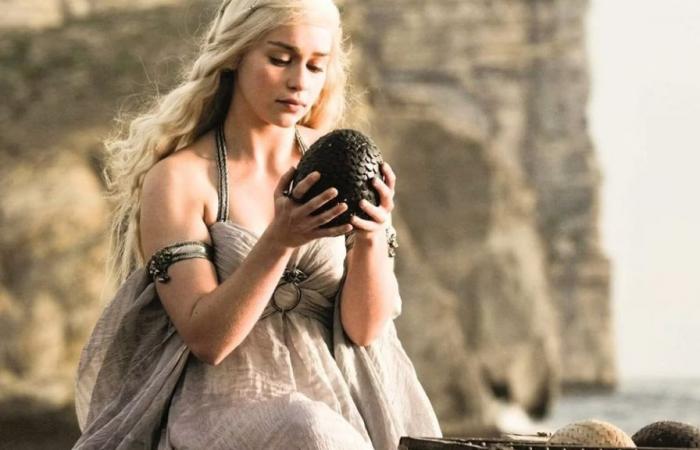 Es dauert kaum eine Sekunde, aber es gibt ein verstecktes Detail in „Das Haus des Drachen“, das direkt auf Daenerys‘ Eier hinweist – Serien-News