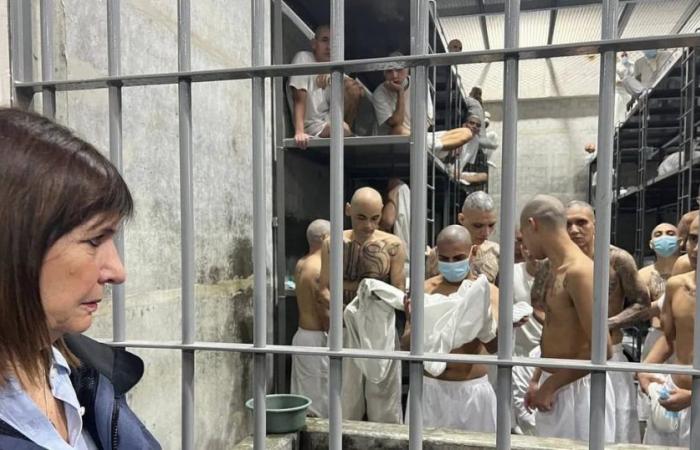 Patricia Bullrich besuchte ein Gefängnis in El Salvador und bestätigte den Plan zur Nachahmung des Bukele-Modells