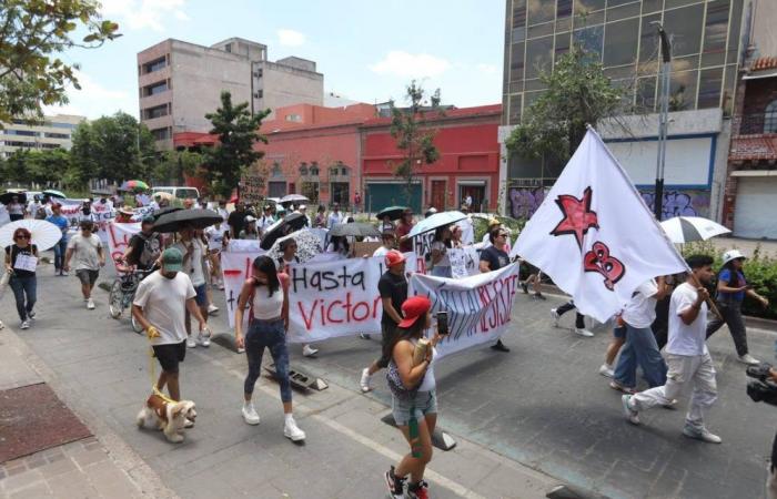 UASLP-Studenten marschierten die Av. Carranza entlang; Sie fordern die Entlassung des Direktors – El Sol de San Luis
