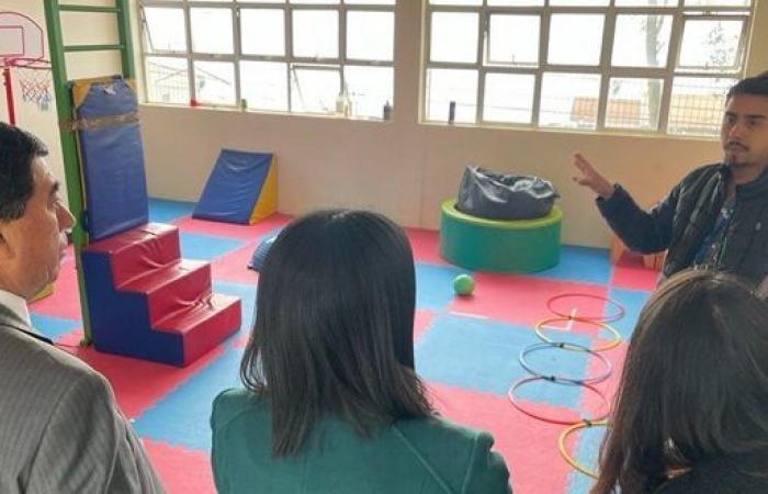 Das Valparaíso Community Autism Center empfängt weiterhin Besuche von städtischen Delegationen aus ganz Chile, um sich über sein Management- und Pflegemodell zu informieren