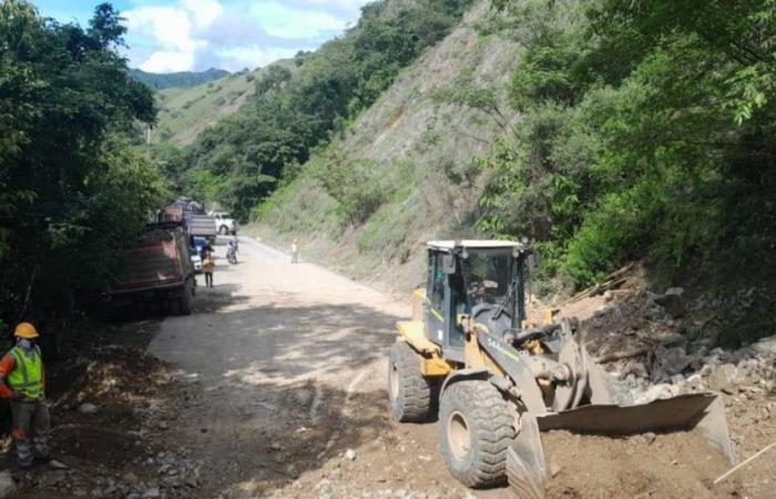 Straße Bolombolo-Santa fe de Antioquia nach Erdrutsch immer noch ohne Wiedereröffnungstermin