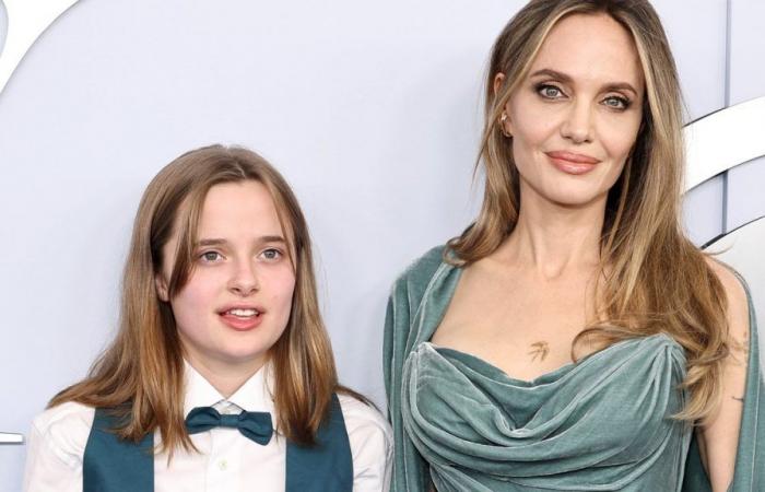 Angelina Jolie posiert mit ihrer Tochter Vivienne auf dem roten Teppich bei den Tony Awards (und gewinnt einen Preis)
