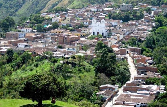 Acht Menschen wurden bei einem Verkehrsunfall in Buriticá, Antioquia, verletzt