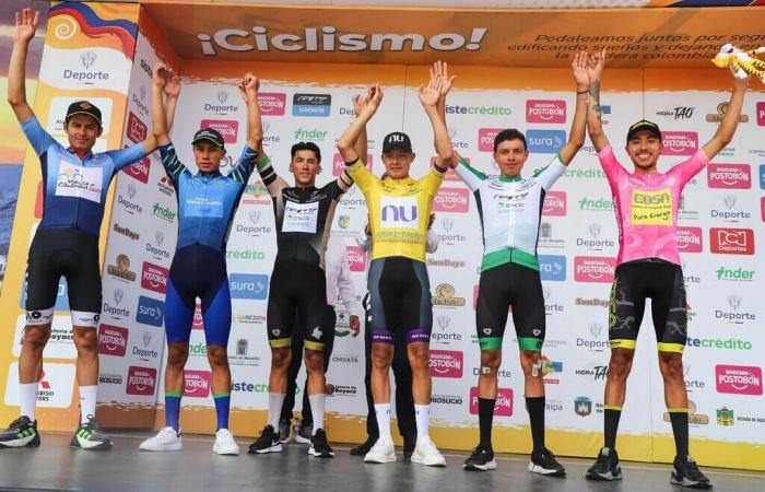 Alejandro Osorio errang seinen zweiten Sieg bei der Vuelta a Colombia 2024, nachdem er den Sprint in Mariquita – Kolumbianischer Radsportverband – gewonnen hatte