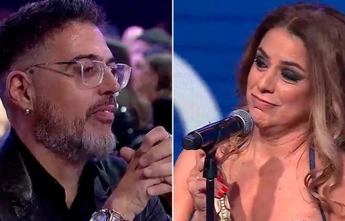 Der unangenehme Moment zwischen Marina Calabró und Rolando Barbano: eine zärtliche Hingabe, ein Kuss auf die Stirn und eine unerwartete Reaktion