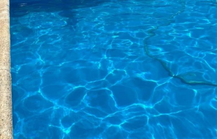 Ein zweijähriges Mädchen ertrinkt während einer Familienfeier in einem Pool in Baena (Córdoba).