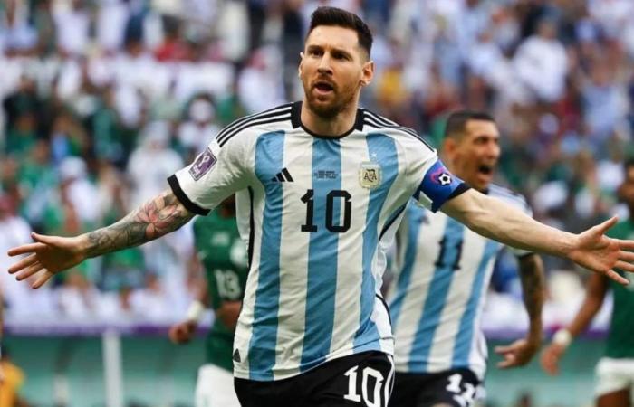 Was bedeuten die drei Aufnäher auf dem Trikot der argentinischen Nationalmannschaft bei der Copa América?