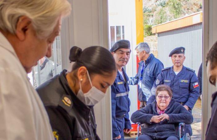 Die Marine beteiligte sich an einem erfolgreichen medizinischen Einsatz für Brandopfer in Viña del Mar und Quilpué