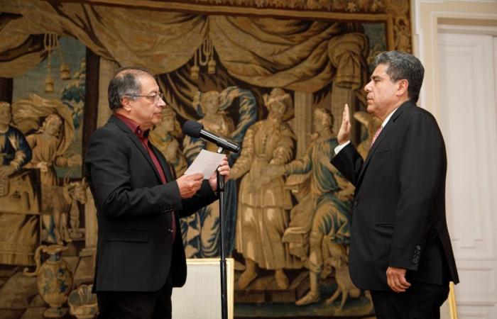 Präsident Petro ernannte Carlos Hernán Rodríguez zum Rechnungsprüfer