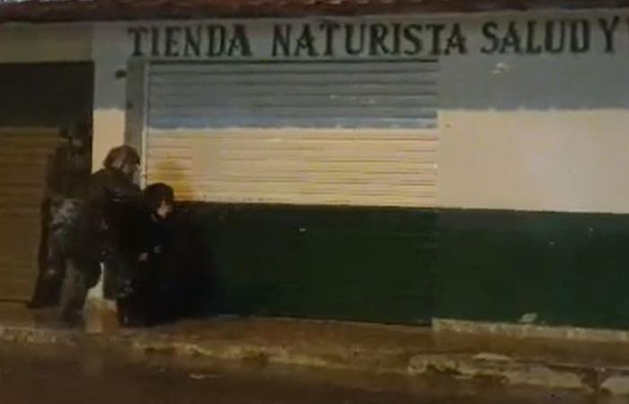 Angriff von Dissidenten auf die Polizei in Morales, Cauca