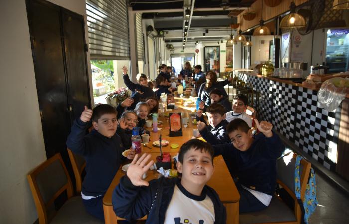 Bildungstourismus: Studenten aus San Miguel de Tucumán besuchten Tafí Viejo
