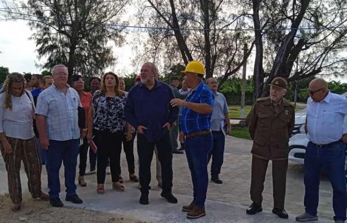 Der kubanische Premierminister in der Zementfabrik Siguaney (+Fotos) – Escambray