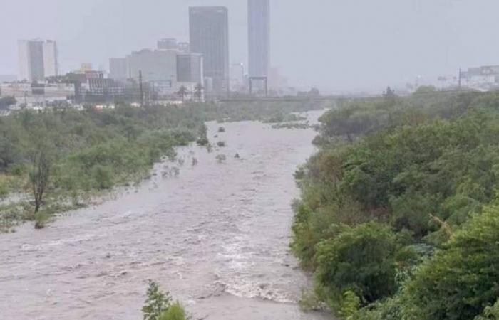 (VIDEOS) Der Fluss Santa Catarina läuft in Monterrey aufgrund des Tropensturms Alberto – El Financiero über