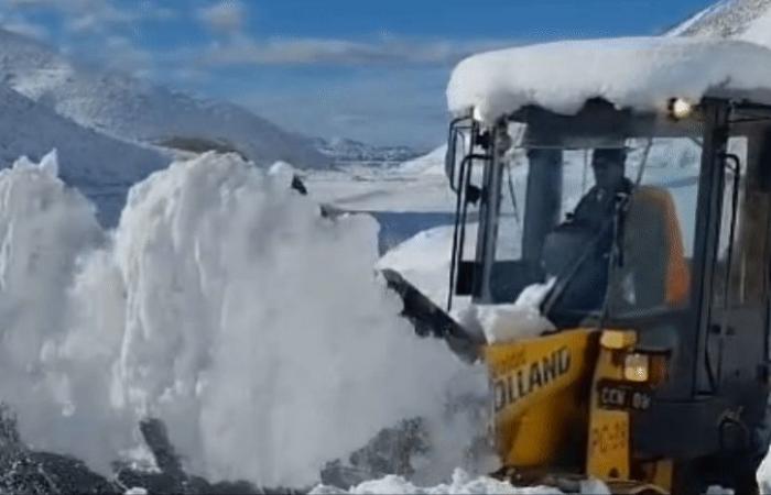 Aufgrund des starken Schneefalls kam es in Las Leñas zu Lawinen und die Strecke bleibt gesperrt
