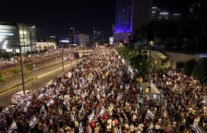 Massendemonstration gegen Benjamin Netanjahu in Tel Aviv
