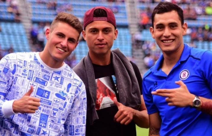 Was haben ehemalige Teamkollegen von Cruz Azul in Santiago Giménez gesehen?