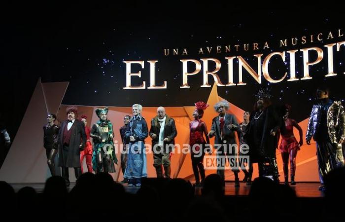 Von Lourdes Sánchez bis Fer Dente und Flor Otero: Fotos von Prominenten bei der Premiere des Kleinen Prinzen