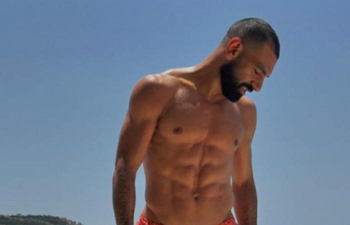 Salah erobert die Netzwerke mit seinem neuen Look und seinen Bauchmuskeln: „Ein Beispiel dafür, dass Männer mit zunehmendem Alter besser werden“
