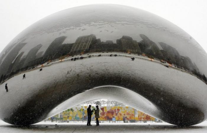 Chicagos ikonische „The Bean“-Skulptur wird nach fast einem Jahr Arbeit wieder für die Öffentlichkeit zugänglich gemacht