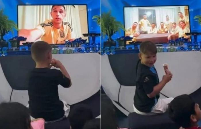 Die Überraschung der Nationalmannschaft an den Sohn von Draw Martínez zum Geburtstag: Messis Botschaft und Augenzwinkern an Mbappé und Cristiano Ronaldo