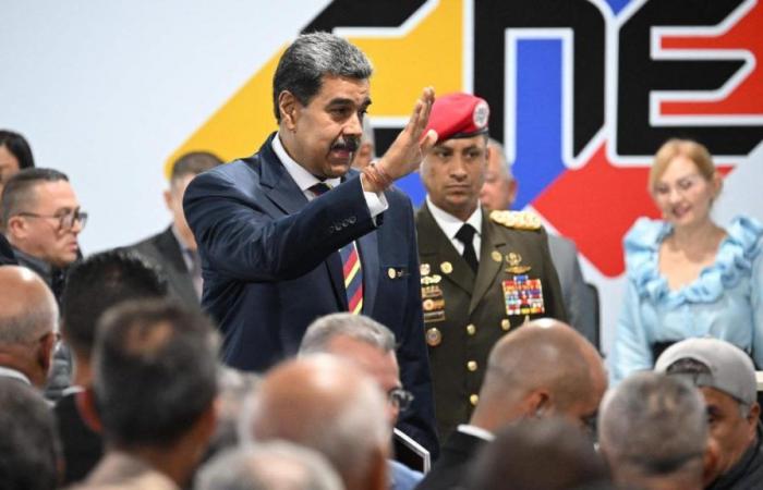 Nicolás Maduro erzwingt die Unterzeichnung eines Wahlabkommens, das zu einer stärkeren Verfolgung von Oppositionskandidaten führen könnte