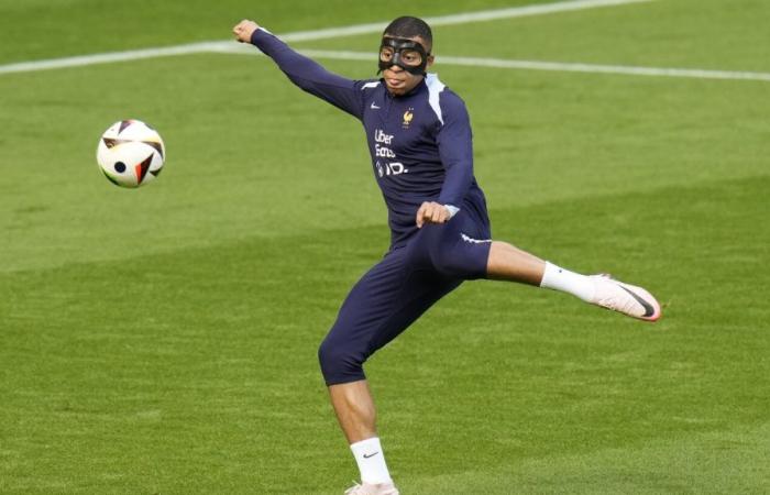 Mbappé gewöhne sich vor dem Spiel Frankreichs gegen Polen an seine Maske, sagt ein Teamkollege