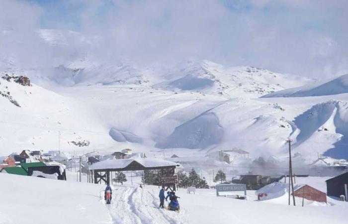 Von Caviahue nach Copahue, der schneebedeckten Thermalstadt Patagoniens, ein Filmausflug mit Warteliste