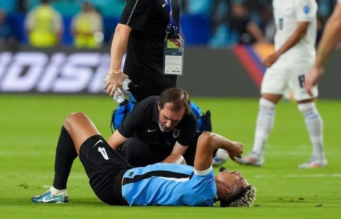 Ronald Araújo und Mathias Olivera mussten aufgrund körperlicher Probleme das Spielfeld verlassen und bereiten in Uruguay Sorgen