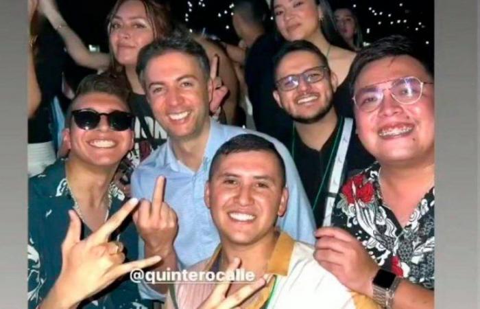 Sie prangern an, dass das Büro des Bürgermeisters von Daniel Quintero den Dienst von Emvarias im Austausch für Logen und Eintrittskarten bei Konzerten „bevorzugt“ habe