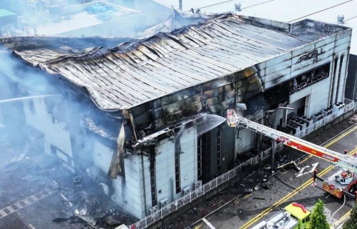 Bei einem Großbrand in einer Lithiumbatteriefabrik in Südkorea sind 22 Menschen ums Leben gekommen