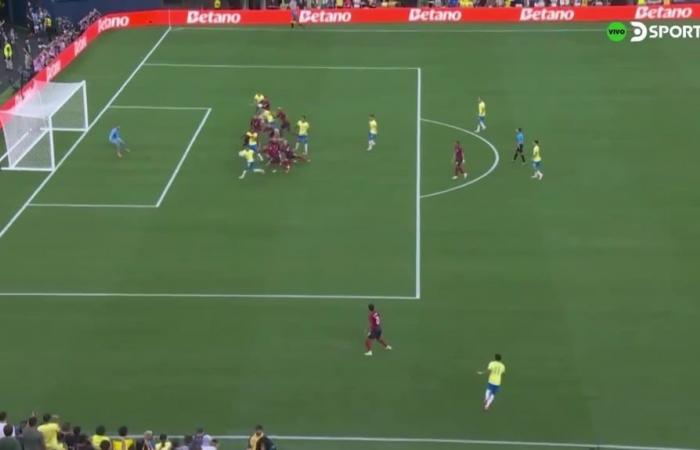 Costa Ricas historisches Unentschieden gegen Brasilien: Gustavo Alfaro verriet, was er seinen Spielern zur Halbzeit erzählte