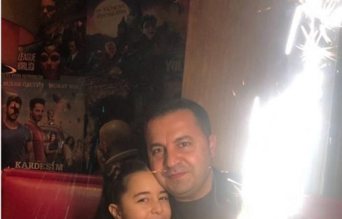 Zwei Tropfen Wasser: Sehen Sie, wie der Vater von Beren Gökyildiz, der „Melissa“-Schauspielerin, ist und was er tut