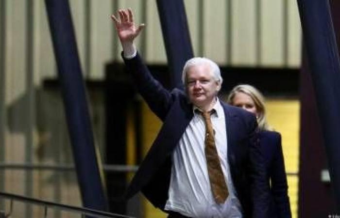 Julian Assange kommt in Australien an, nachdem er seine Freilassung formalisiert hat – Juventud Rebelde