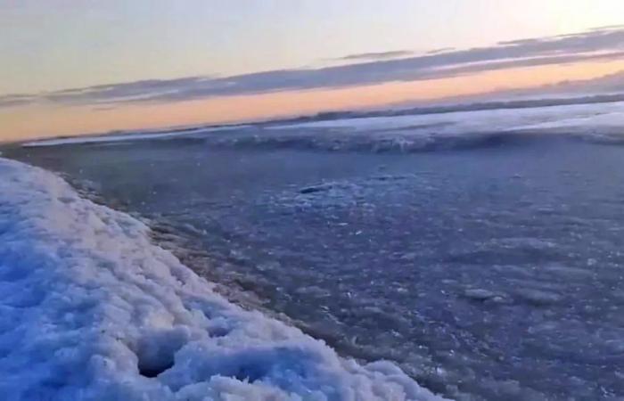 zum Meer gefroren