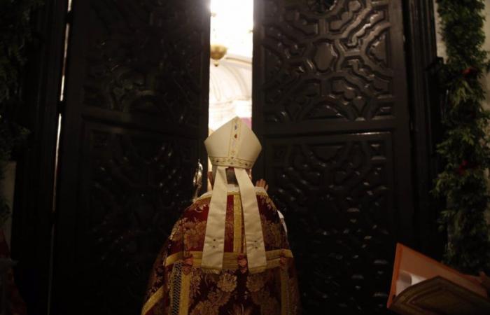 Der Bischof von Córdoba öffnet die Heilige Pforte des Jubiläumsjahres, das dem Märtyrerkind, dem Heiligen Pelagius, gewidmet ist