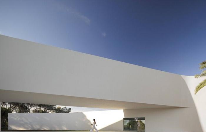 Sabater House / Fran Silvestre Arquitectos
